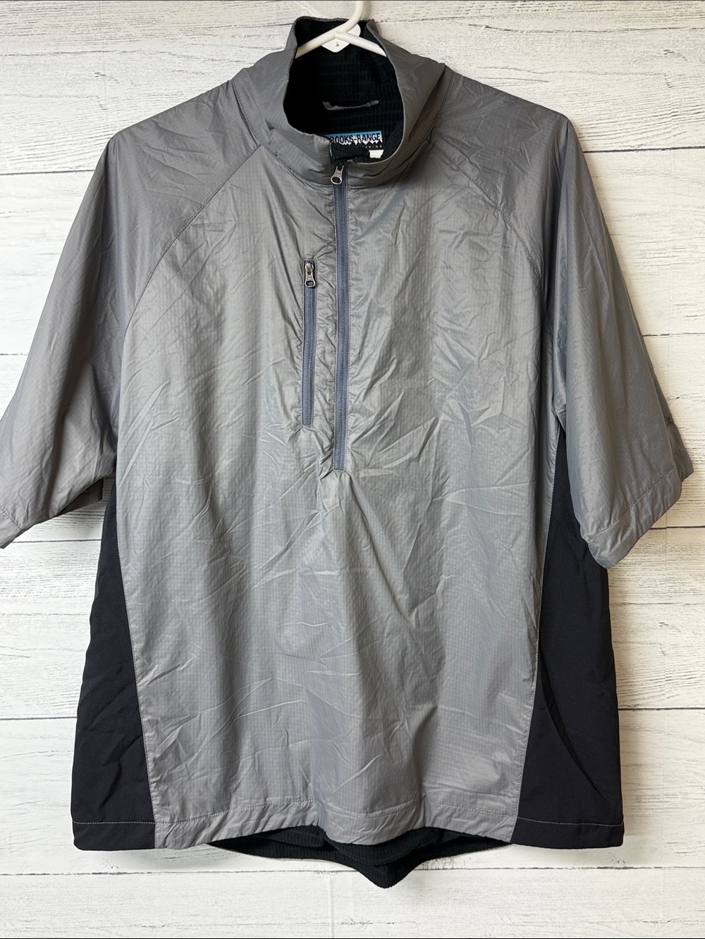 Men's Gray Short-Sleeve Windbreaker Pullover Jacket by Brooks Range